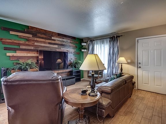 5th image of 2724 E Corona Ave