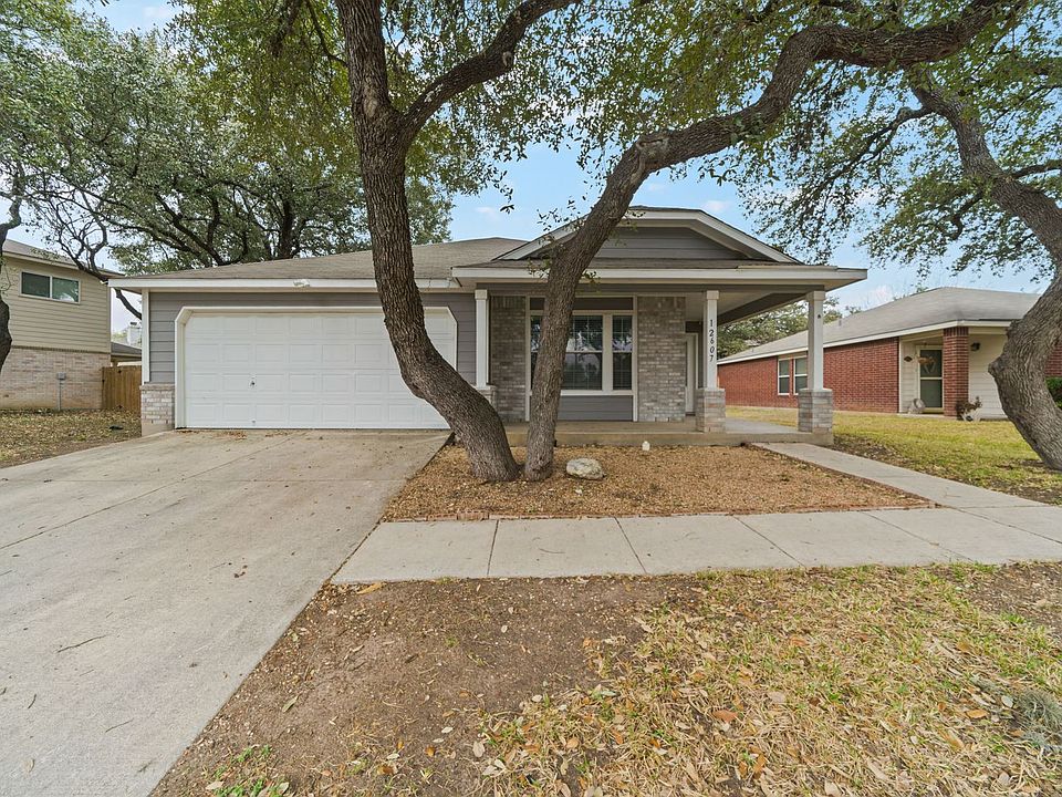 1st image of 12607 Carriage Blvd