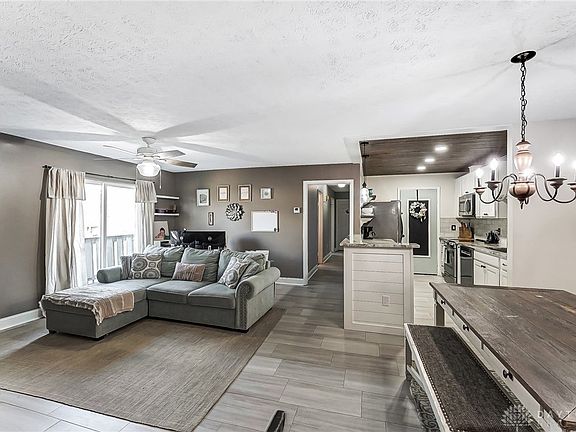 5th image of 2868 Foxwood Ct