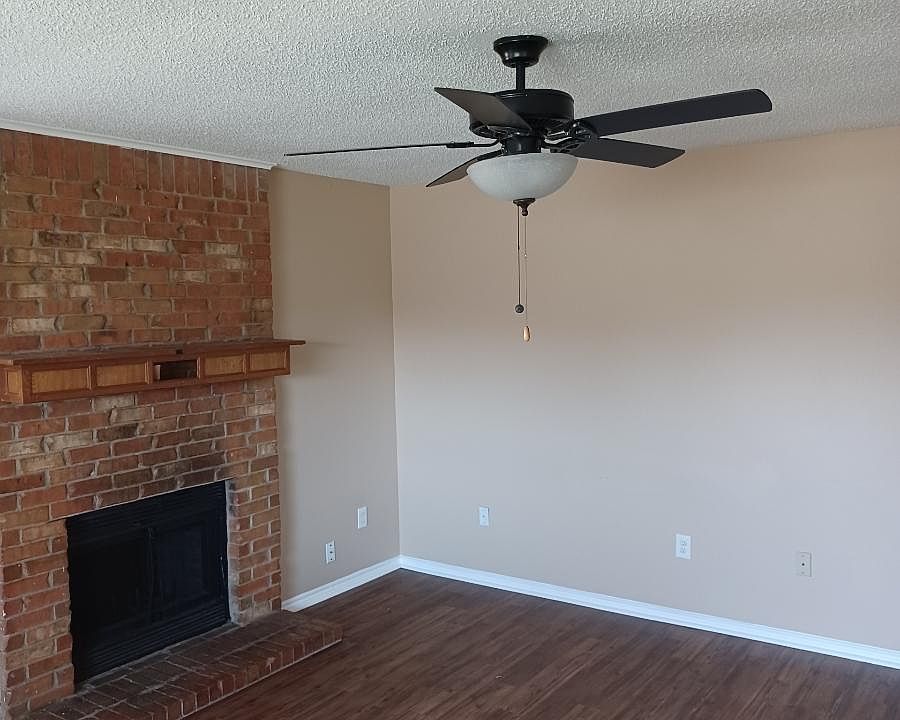 1st image of 3417 Republic Dr