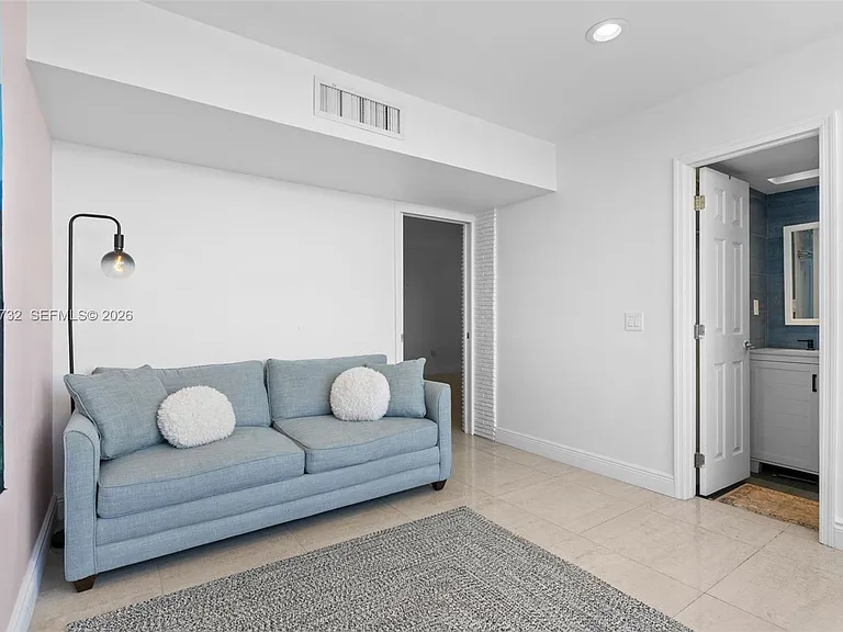 20100 W Country Club Dr #Penthouse 09 — Photo 12