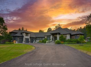 8 Midves Ct, Springwater, ON L9X 0P3