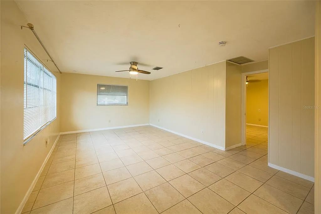 1 bed, 2.0 bath, 900 sqft, $1,400 — Photo 2