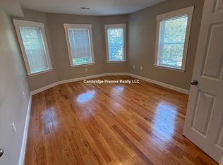 29 Main St #1, Somerville, MA 02145