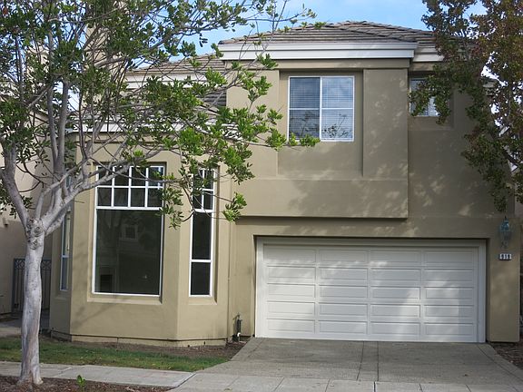 Beautiful architecture, modern, bright and spacious