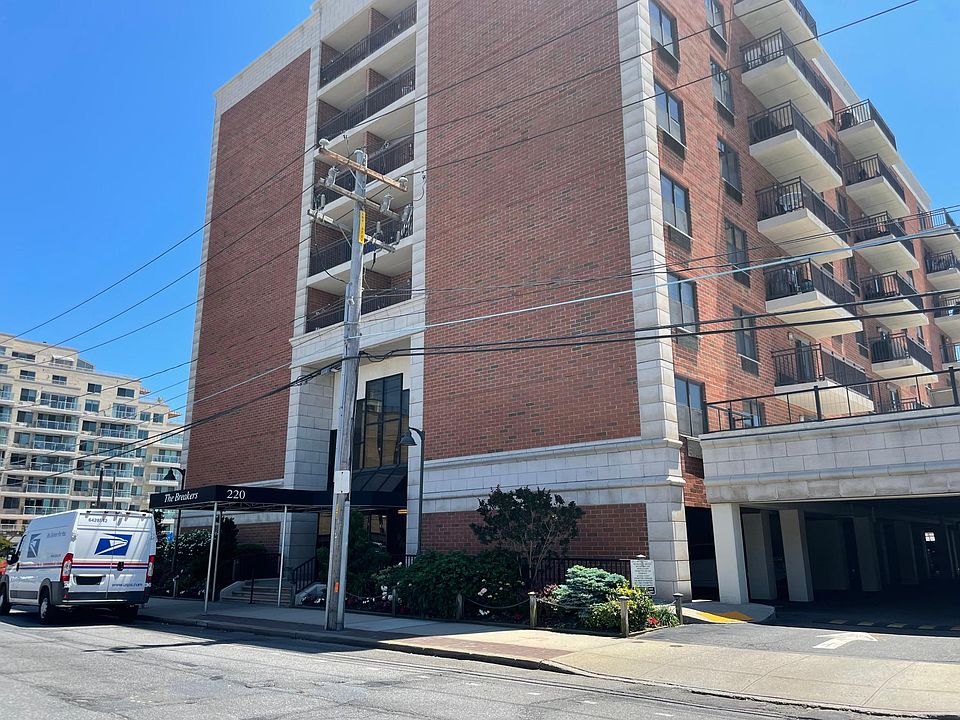 1st image of 220 W Broadway #304