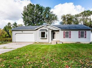 7490 Pondarosa Dr, Eau Claire, MI