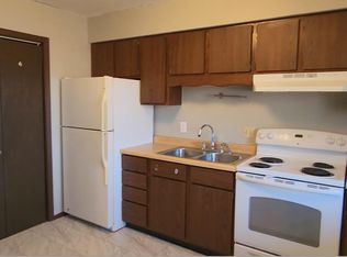 515 Dewey Ave #5, Donnellson, IA 52625