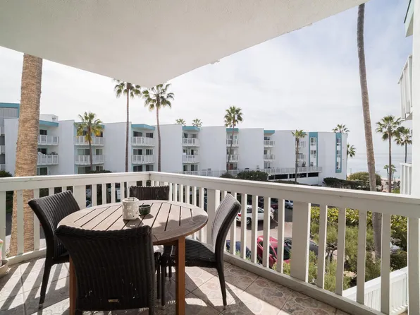 630 The Vlg Unit 205, Redondo Beach, CA 90277