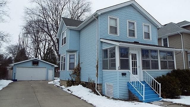 1st image of 52 Algoma St