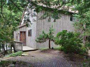 319 Lakeshore Dr, Sandisfield, MA 01255