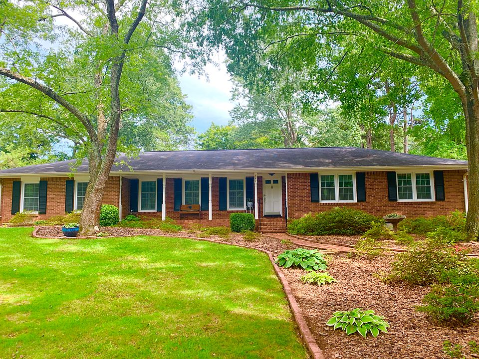 1st image of 347 Pine Forest Dr