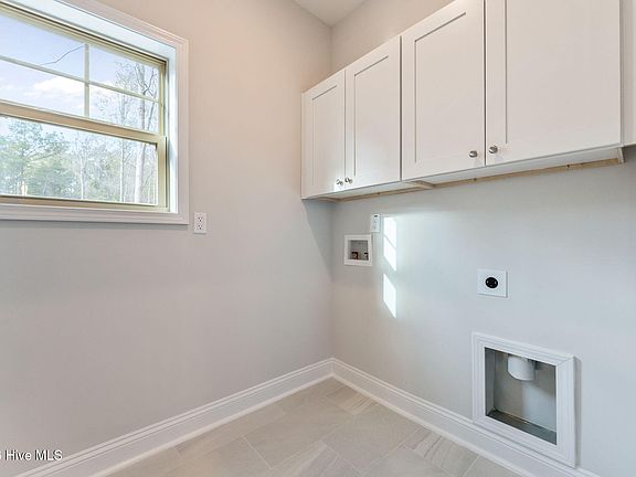 5th image of 229 Telluride Court