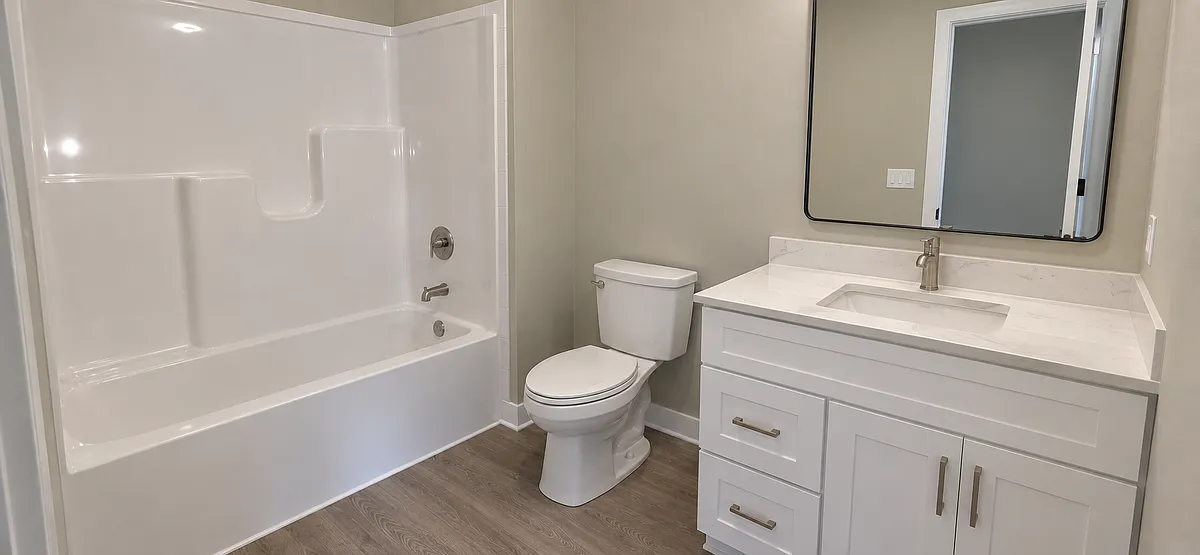 3 bed, 2.0 bath, 1400 sqft, $2,000 — Photo 4