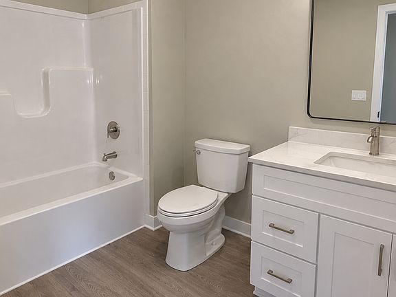 3rd image of 105 S Saint W APT 3
