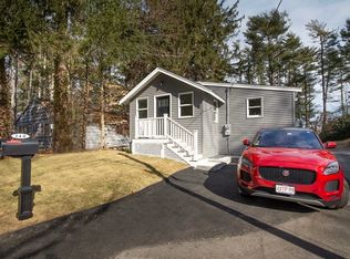 140 Pine Grove Ave, Hanson, MA 02341