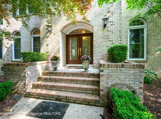 2 Oak Tree Ln, Holmdel, NJ 07733