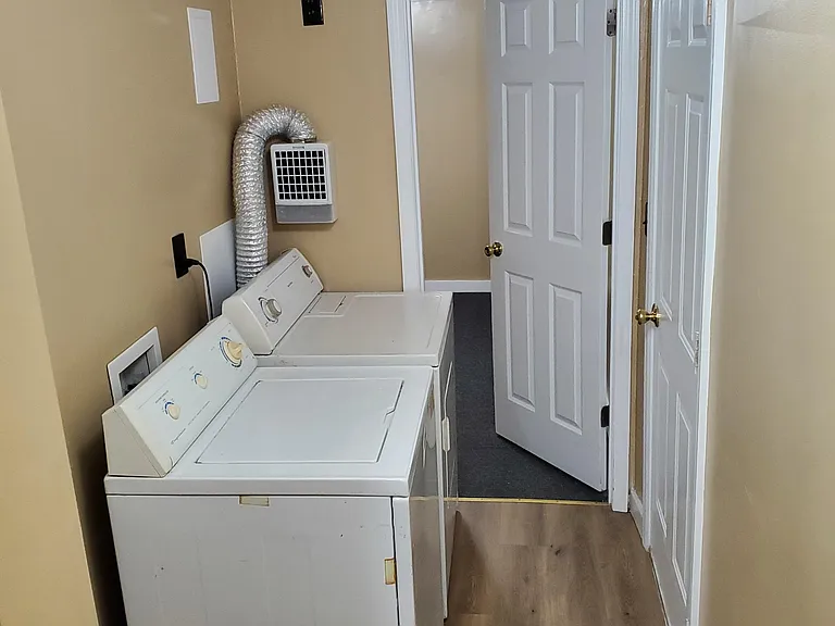 107 Chandler Ave #MANUFACTUR — Photo 32