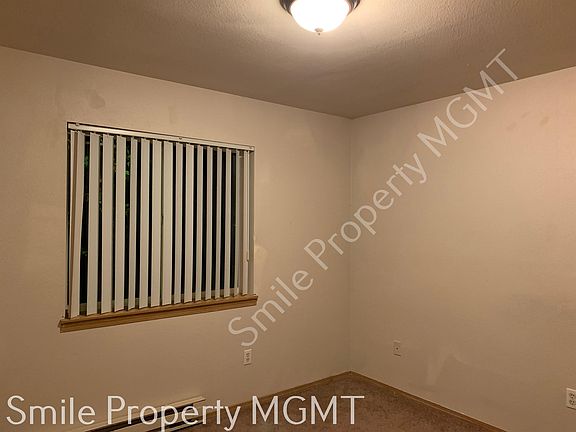 5th image of 134 SE 160th Ave #11