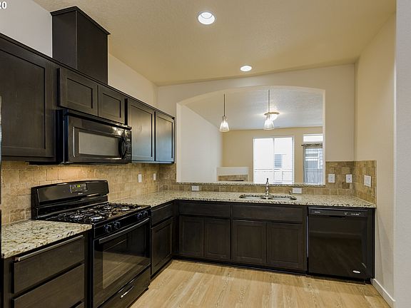 3rd image of 13108 NE 25th St