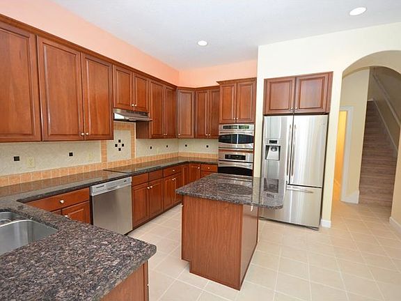 5th image of 8804 Great Cove Dr