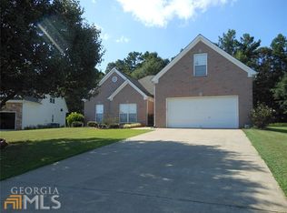 9045 Aldbury Dr, Locust Grove, GA 30248