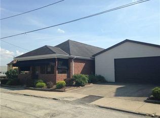 110 E Monroe Ave, Vandergrift, PA 15690