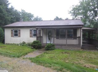 525 Oak Hill Rd, Staunton, VA 24401