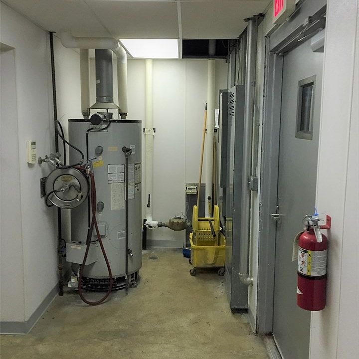 2nd image of 1200 W Parnall Rd
