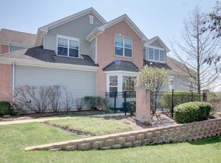 1010 Hummingbird Way #4, Bartlett, IL 60103