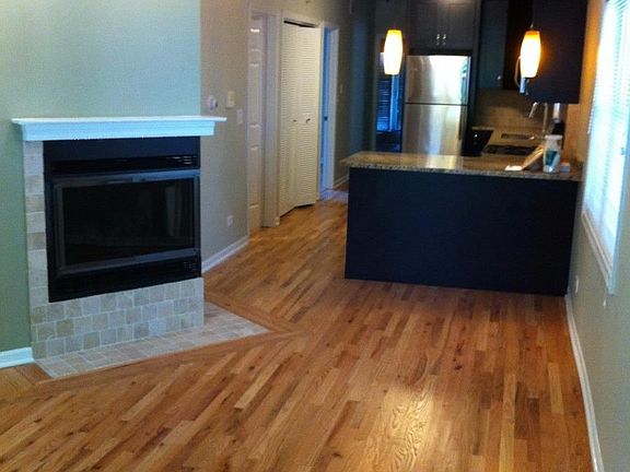 2nd image of 1510 N Elk Grove Ave Unit 3