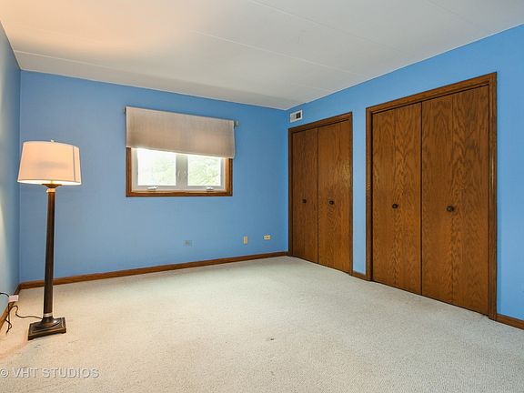 5th image of 15724 Deerfield Ct