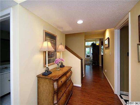 Home for Sale in Lake Wylie, South Carolina $159,900