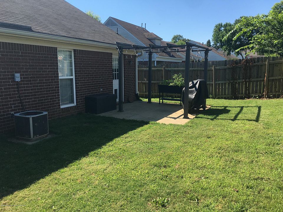 2nd image of 5361 Pollard Dr
