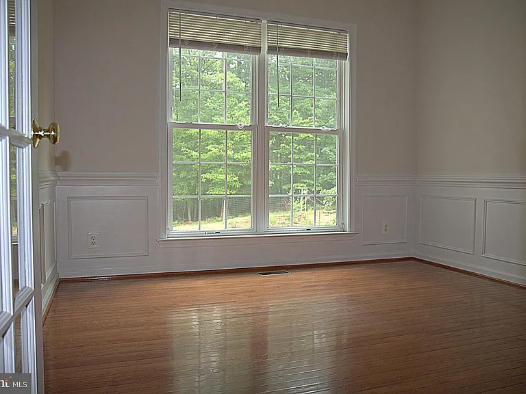 8828 Western Hemlock Way — Photo 6