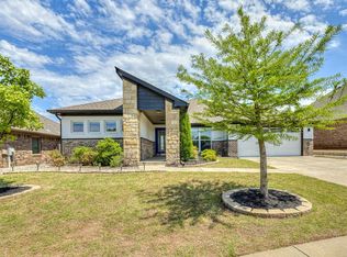 3903 Painted Bird Ln, Norman, OK 73071