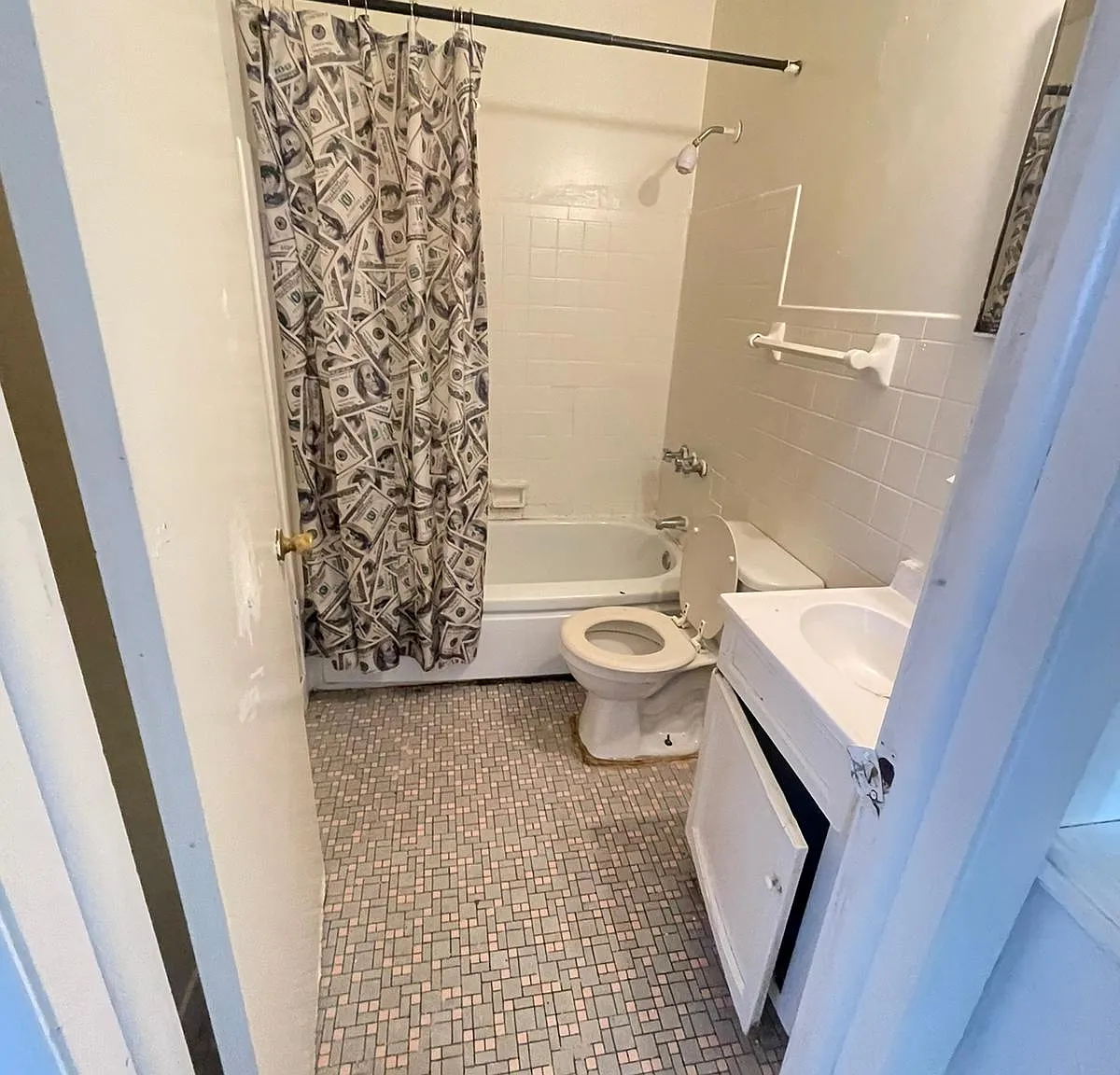 8127 West Thurston Avenue - 4 — Photo 4