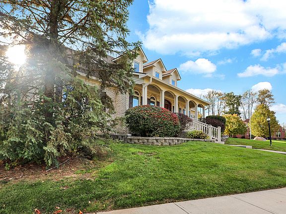 3rd image of 7401 Killarney Dr