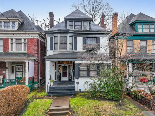 218 Elm St, Swissvale, PA 15218