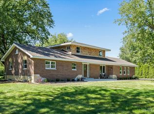 34 S Cherry Dr, Oswego, IL 60543