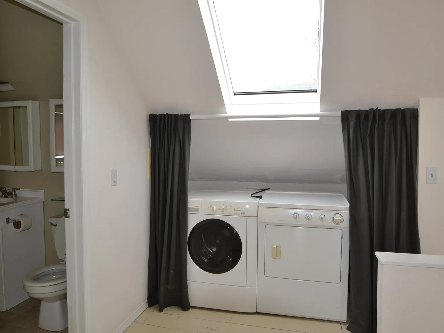 2 bed, $2,995 — Photo 4