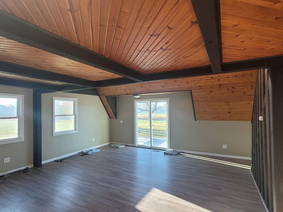 2nd image of 45120 48th Ave