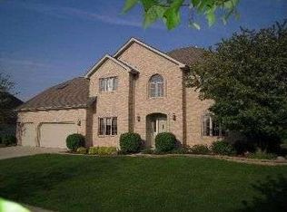 2620 Wendy Dr, Naperville, IL 60565