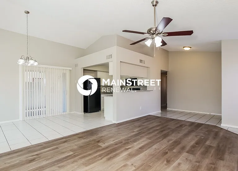 8729 W Athens St — Photo 5