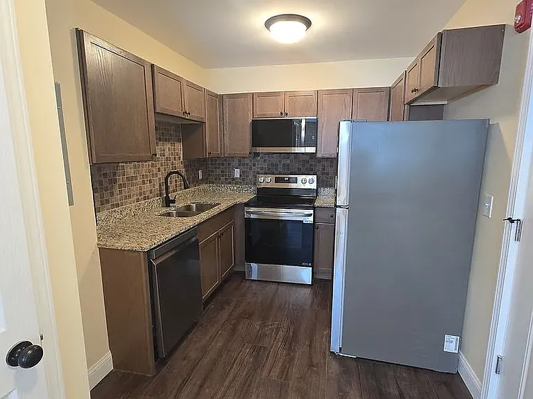 920 N Church St — Photo 1