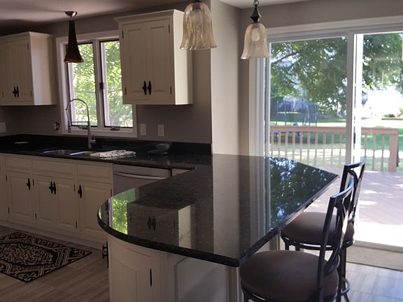 granite counter tops. 