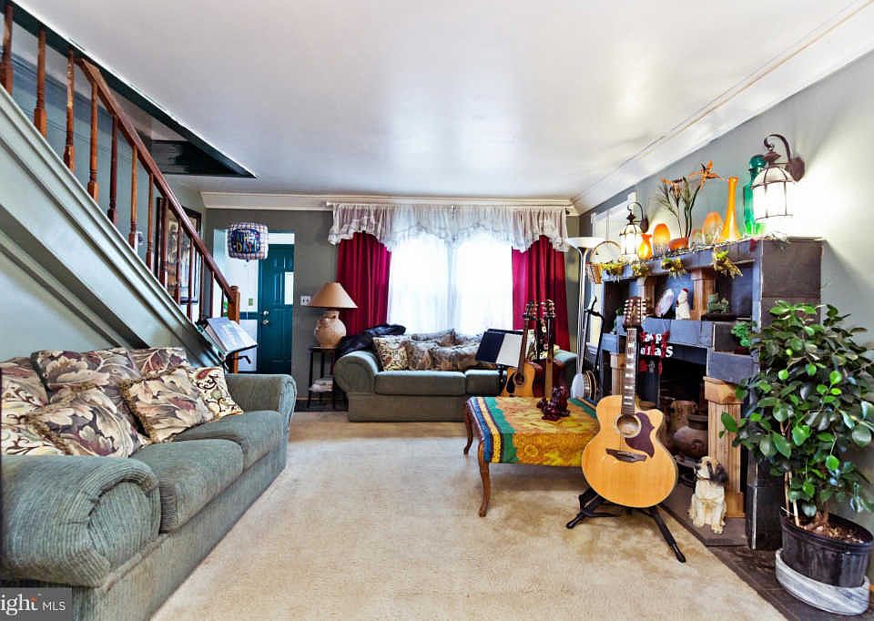 1st image of 6623 Harrison Ln