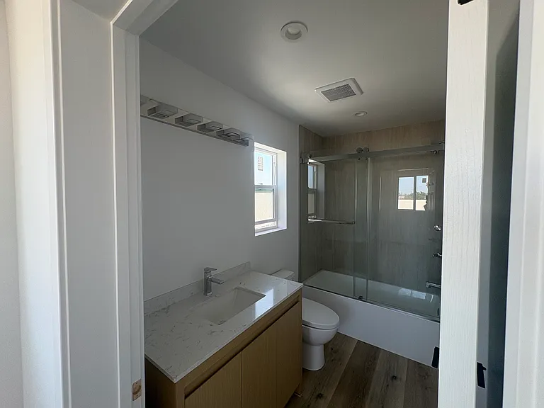 7919 Wilcox Ave #1 — Photo 29