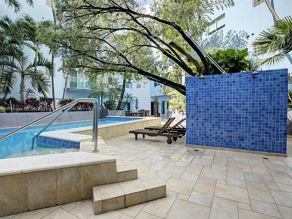 4th image of 2699 Tigertail Ave APT 12