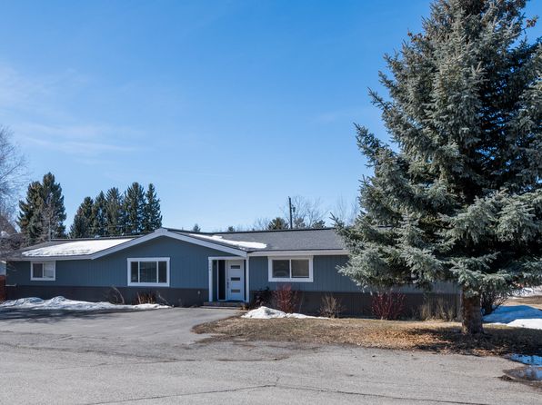 300 S 4th St, Bellevue, ID 83313